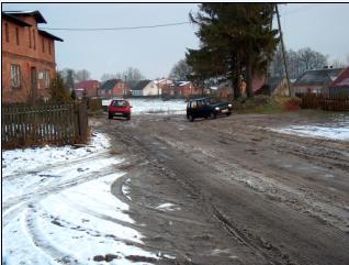 Odcinek drogi 1035C - miejscowość Iwiec - przed rozbudową